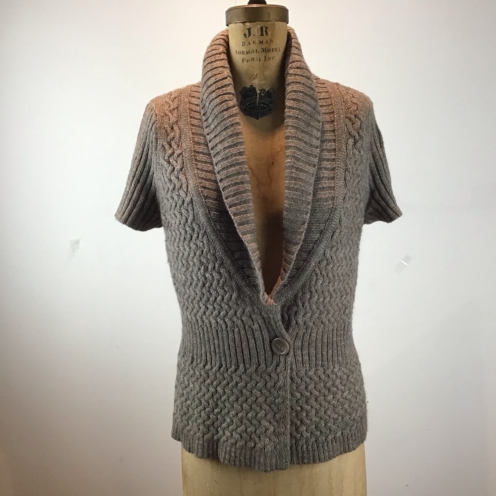 Willi Smith alpaca blend shawl collar short sleeve cable knit sweater. Size L